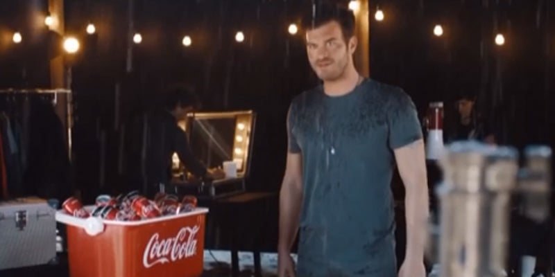 Kivanc Tatlitug wear Star Necklace