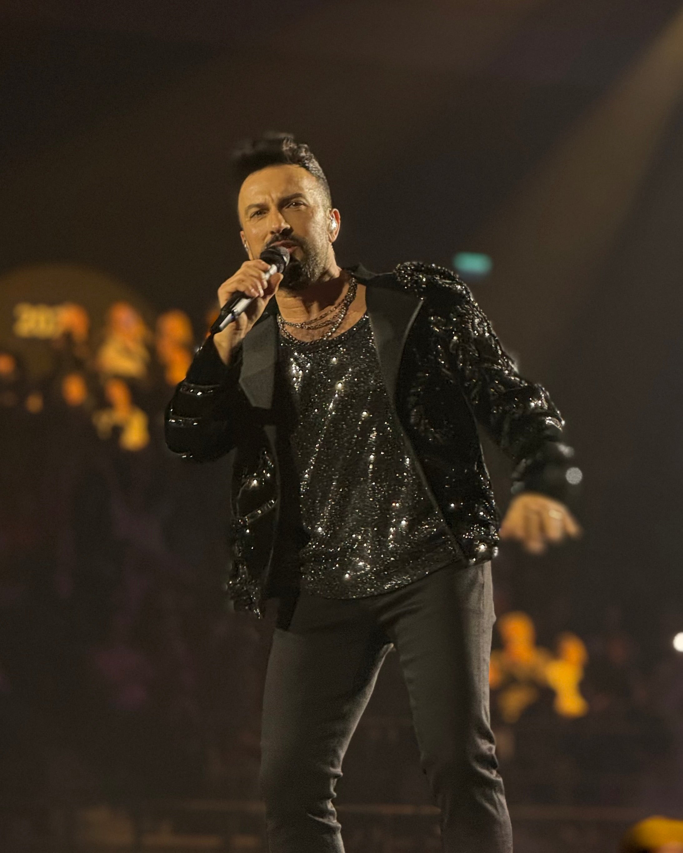 Singer Tarkan wear Octagonal Necklace in Silver
