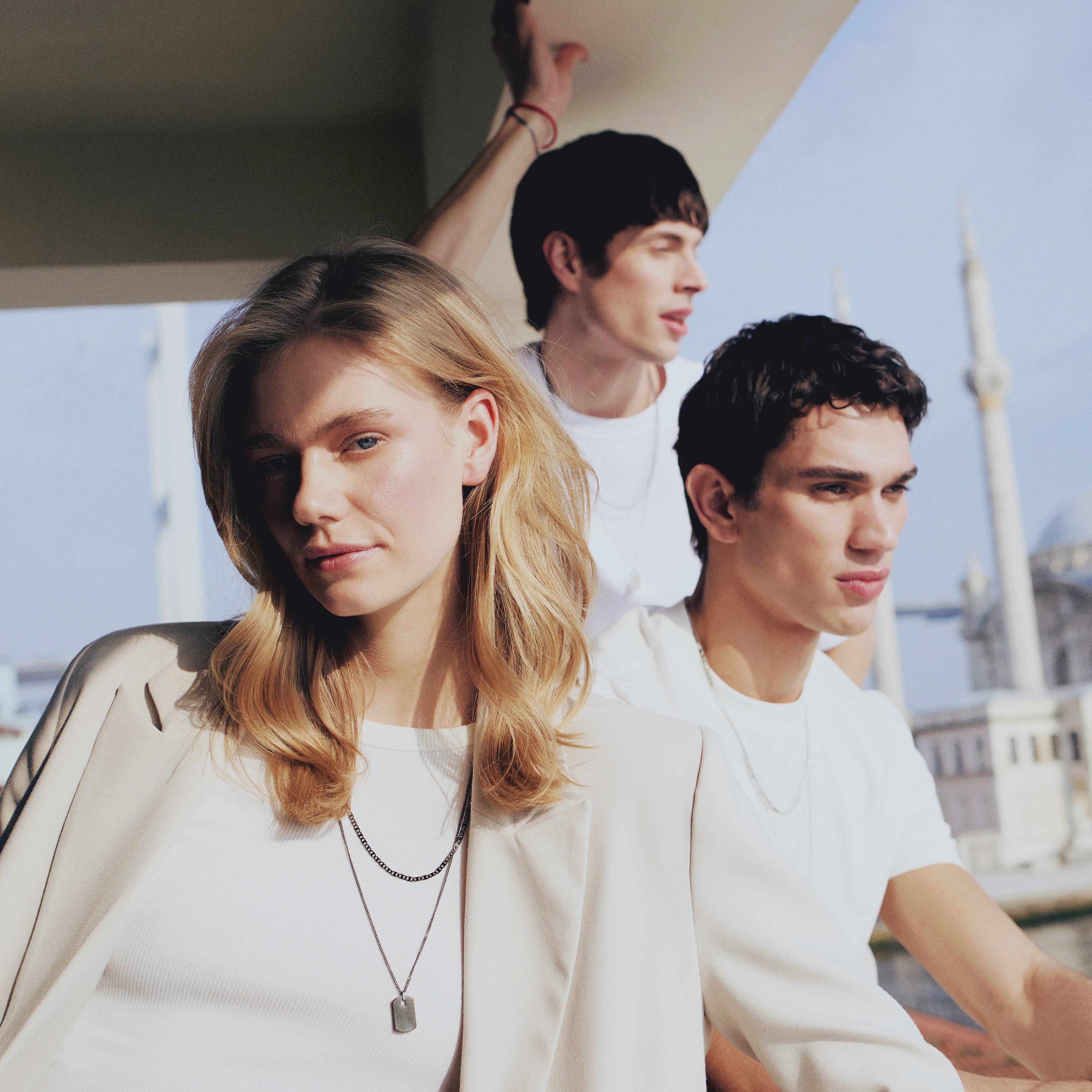 Kadın Oksit Bar Zincir Kolye