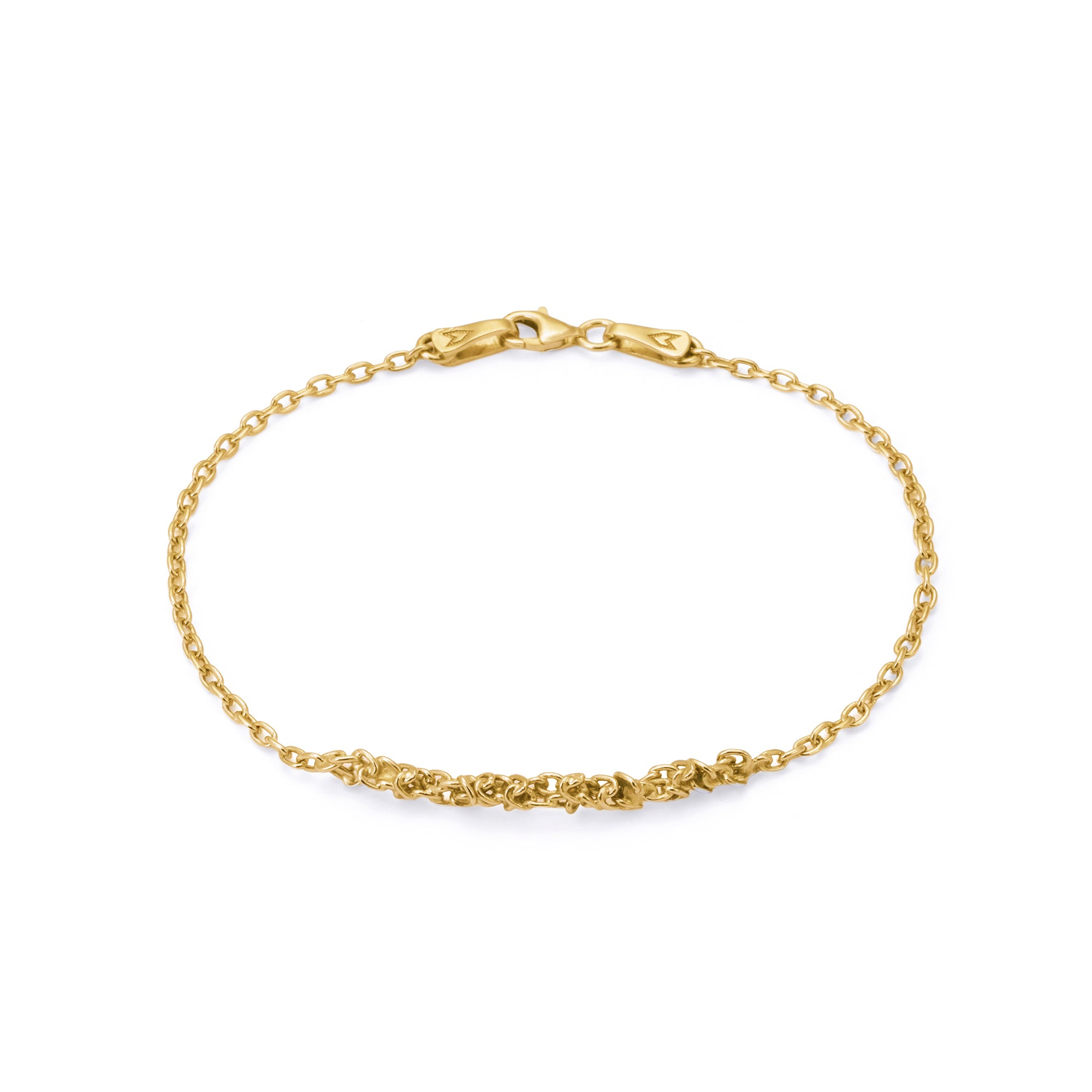 Knot Bracelet in Gold