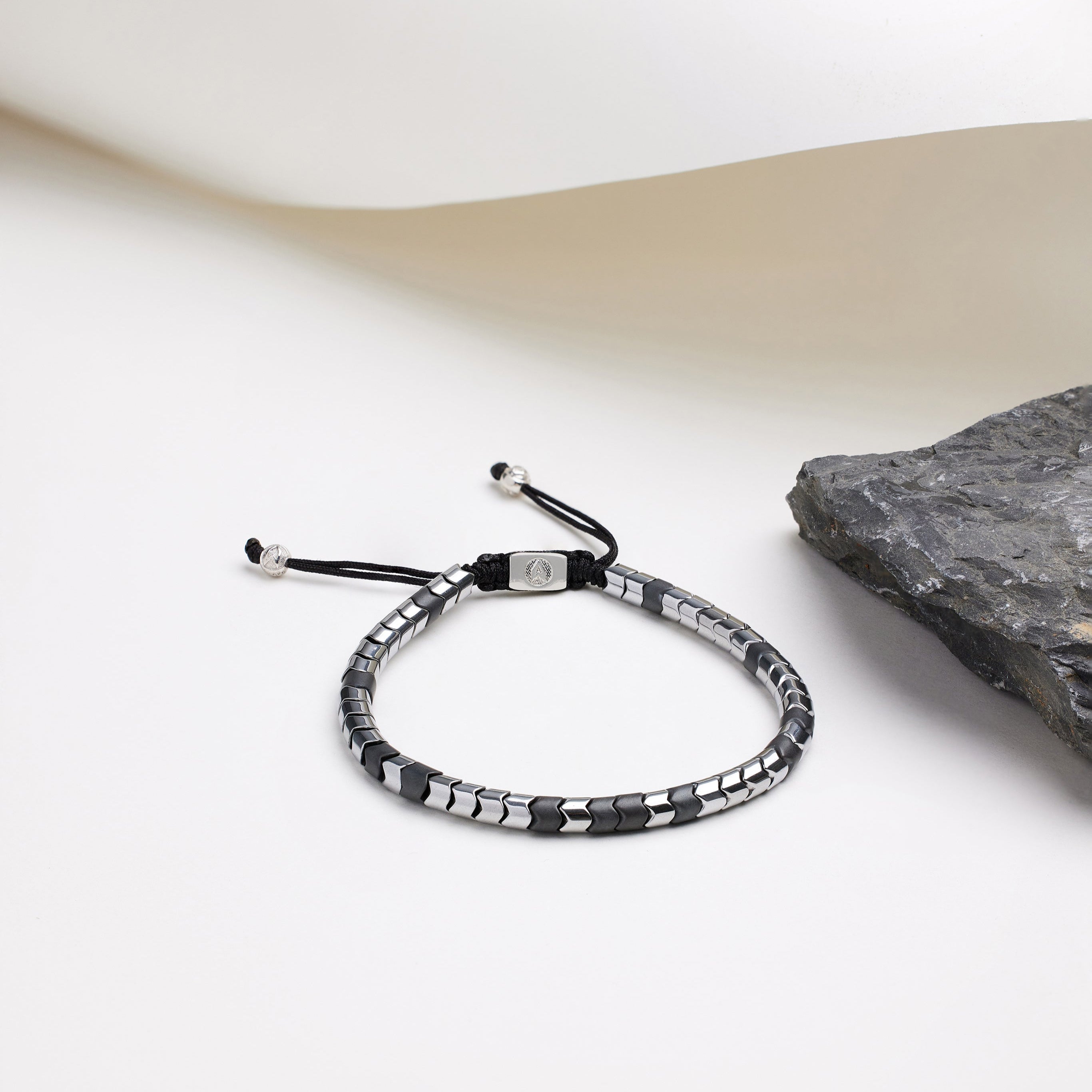 Gümüşe Oksit Rolo Hematit Bileklik