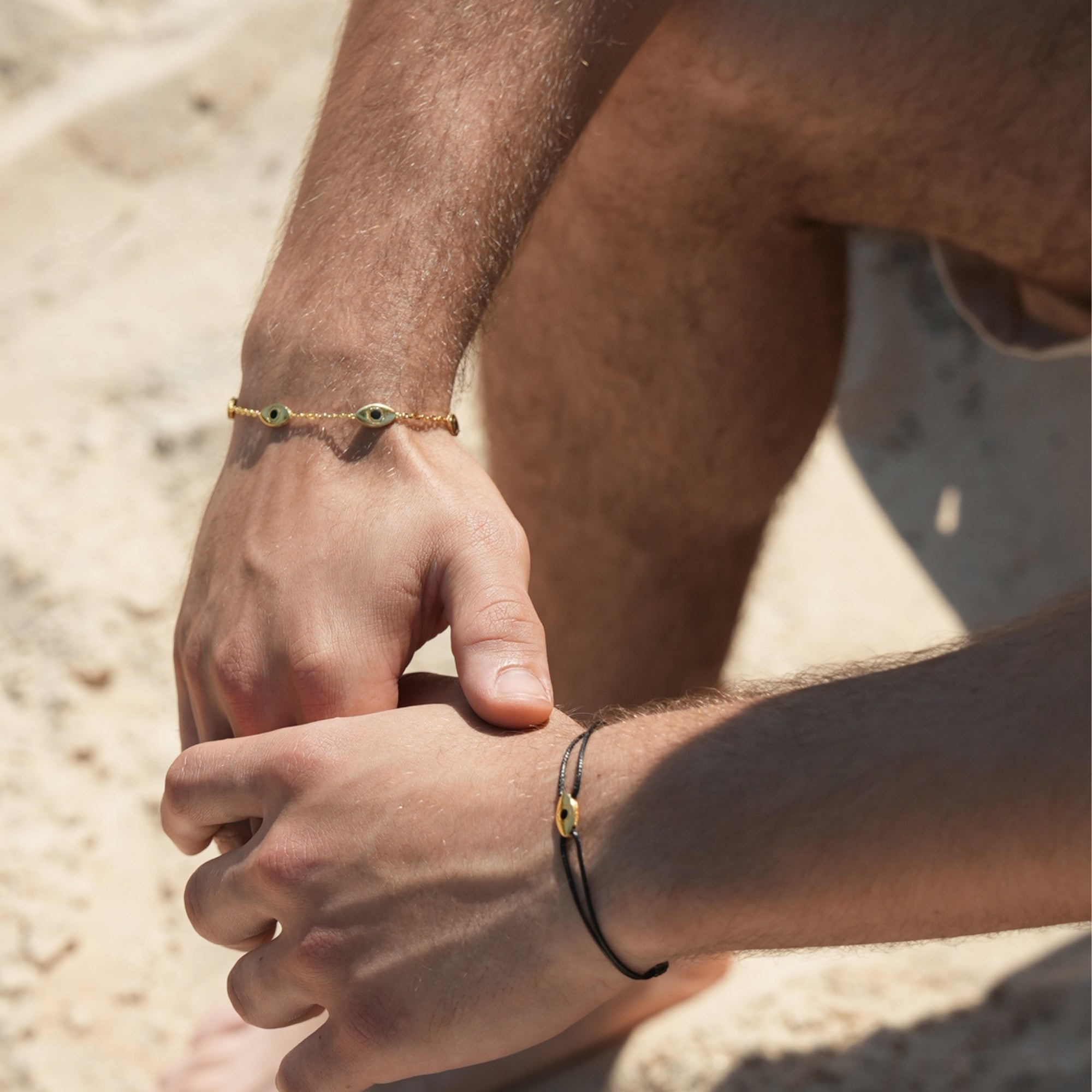 Black Eye Bracelet in Gold