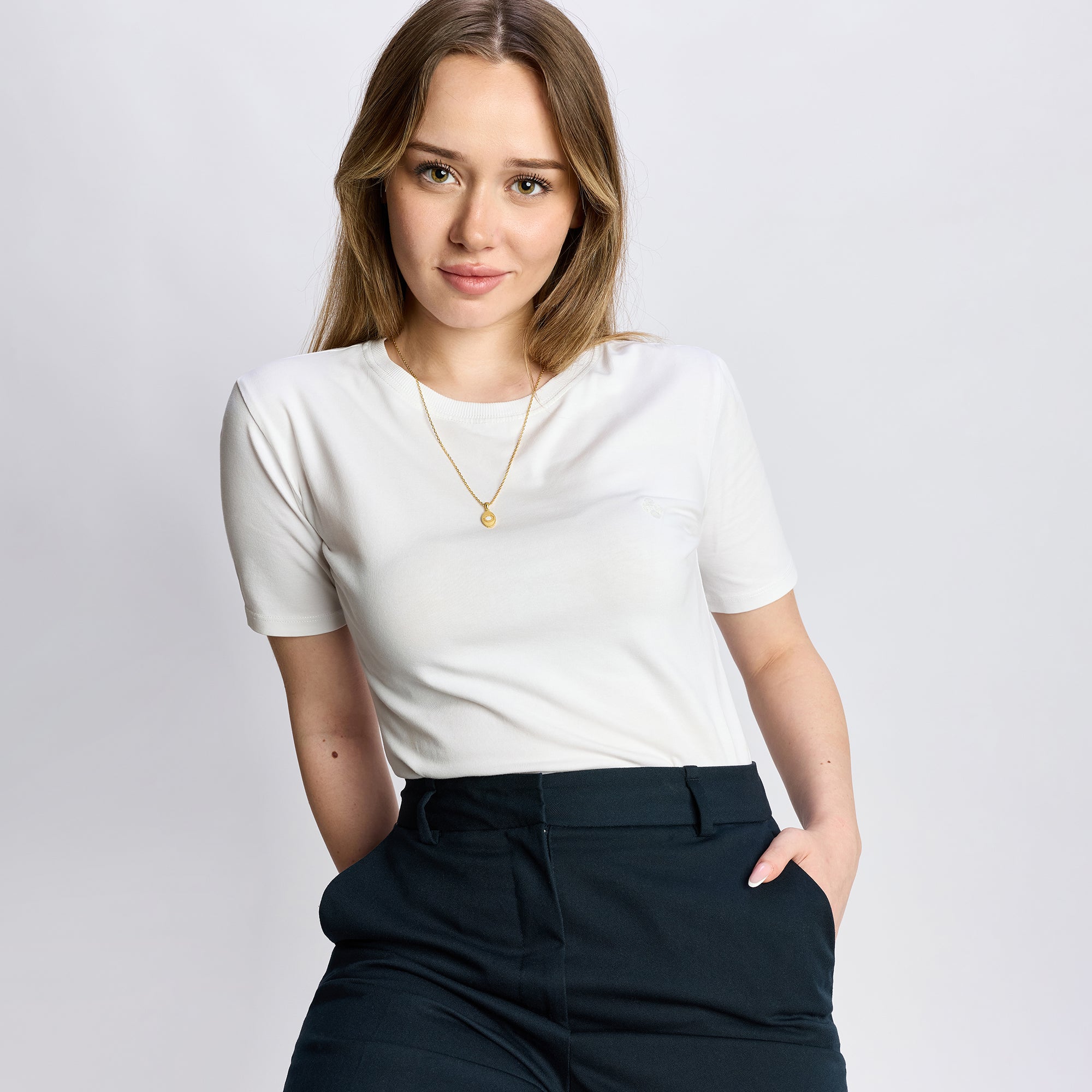 White Eye Necklace in Gold