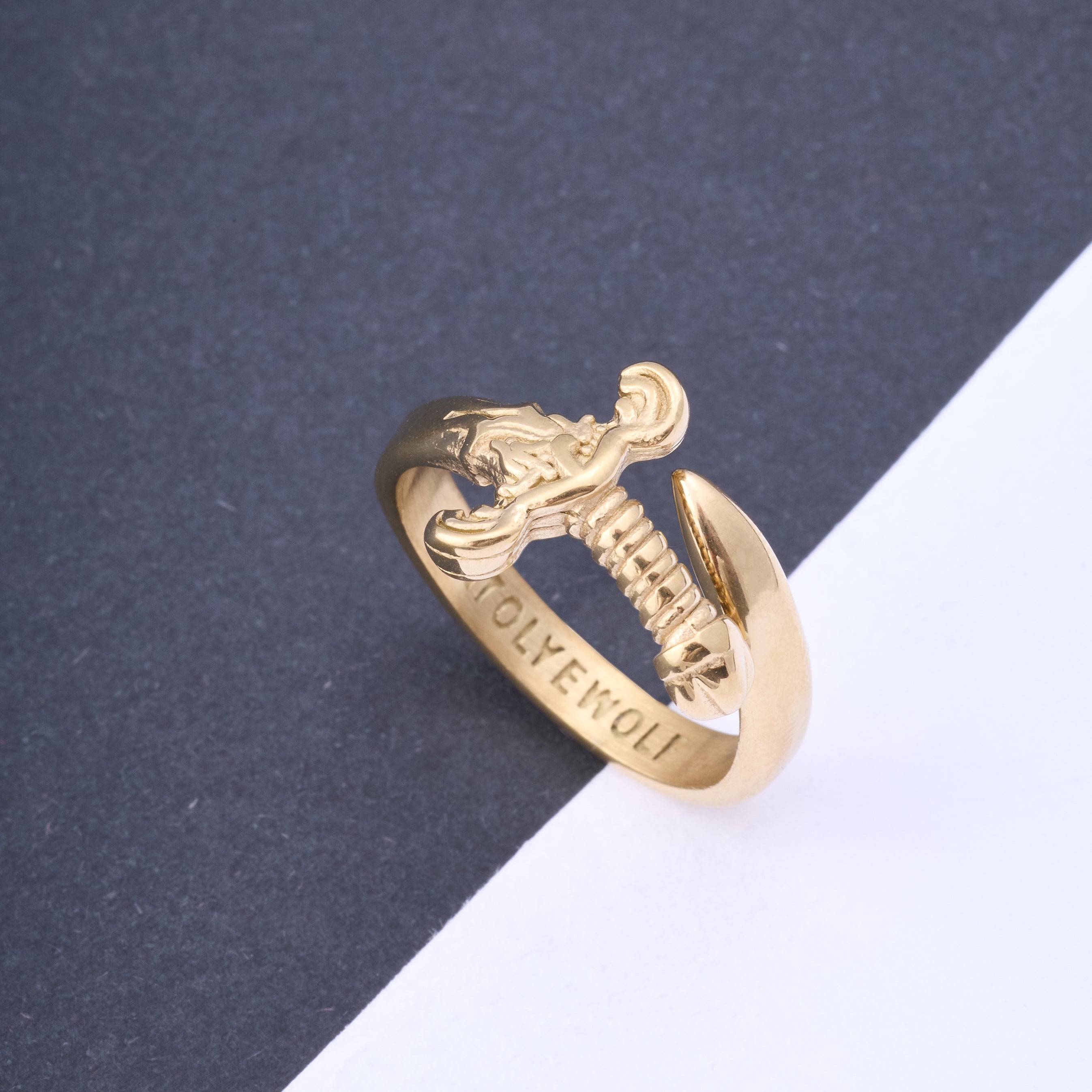 Sword Ring in Gold