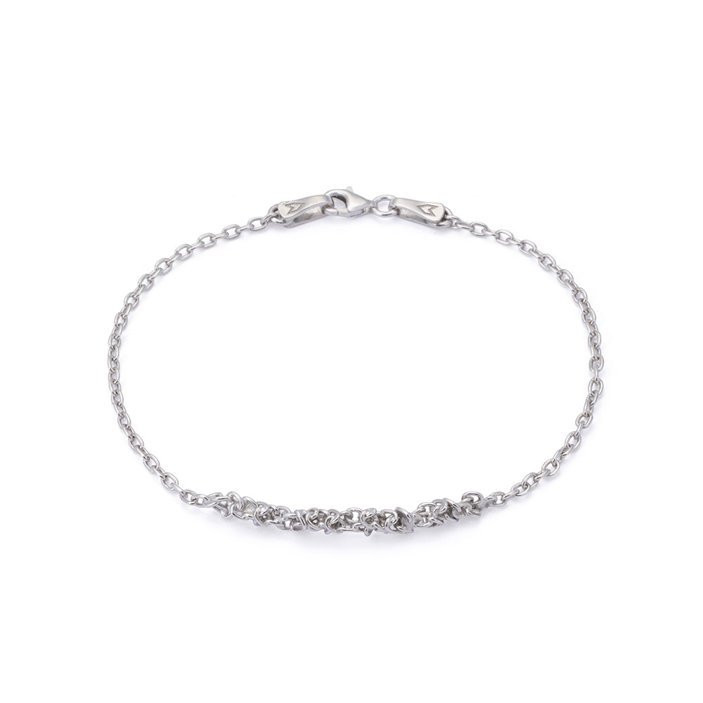 Knot Bracelet in Silver