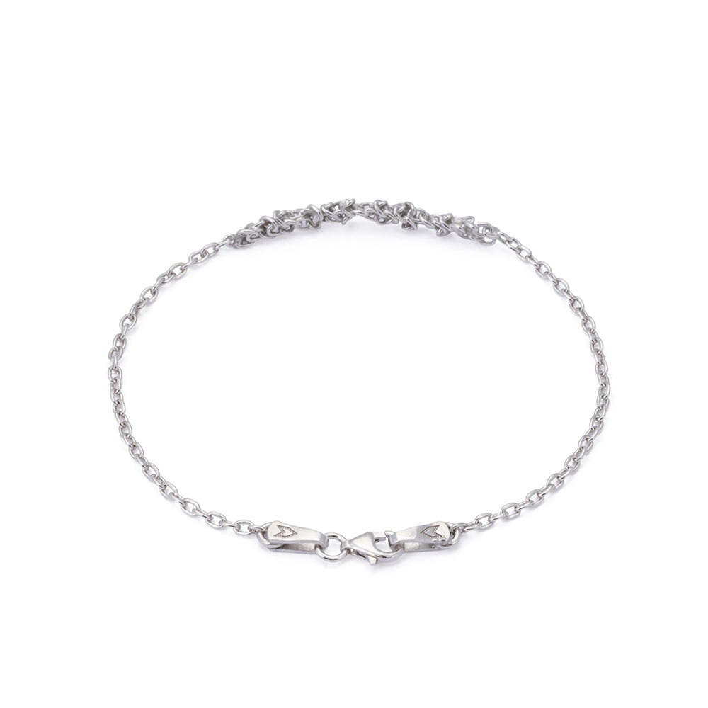 Knot Bracelet in Silver