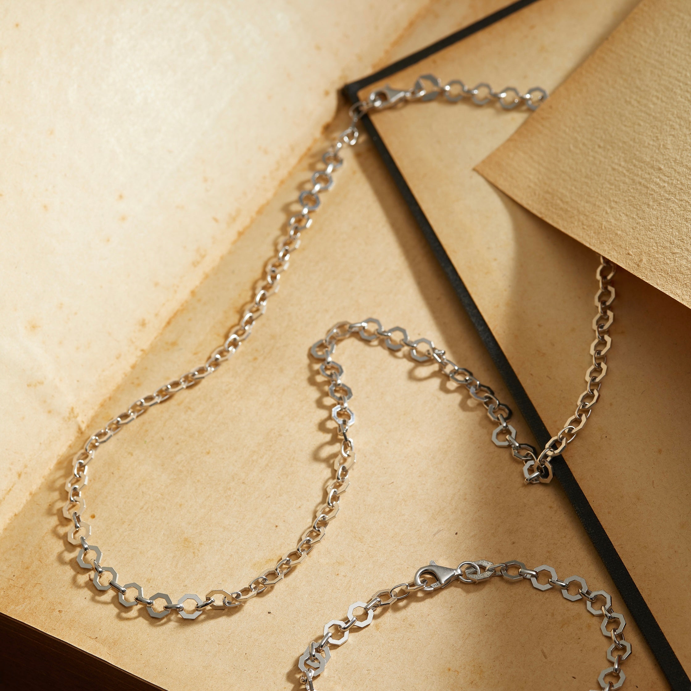 Octagonal Chain Necklace in Silver