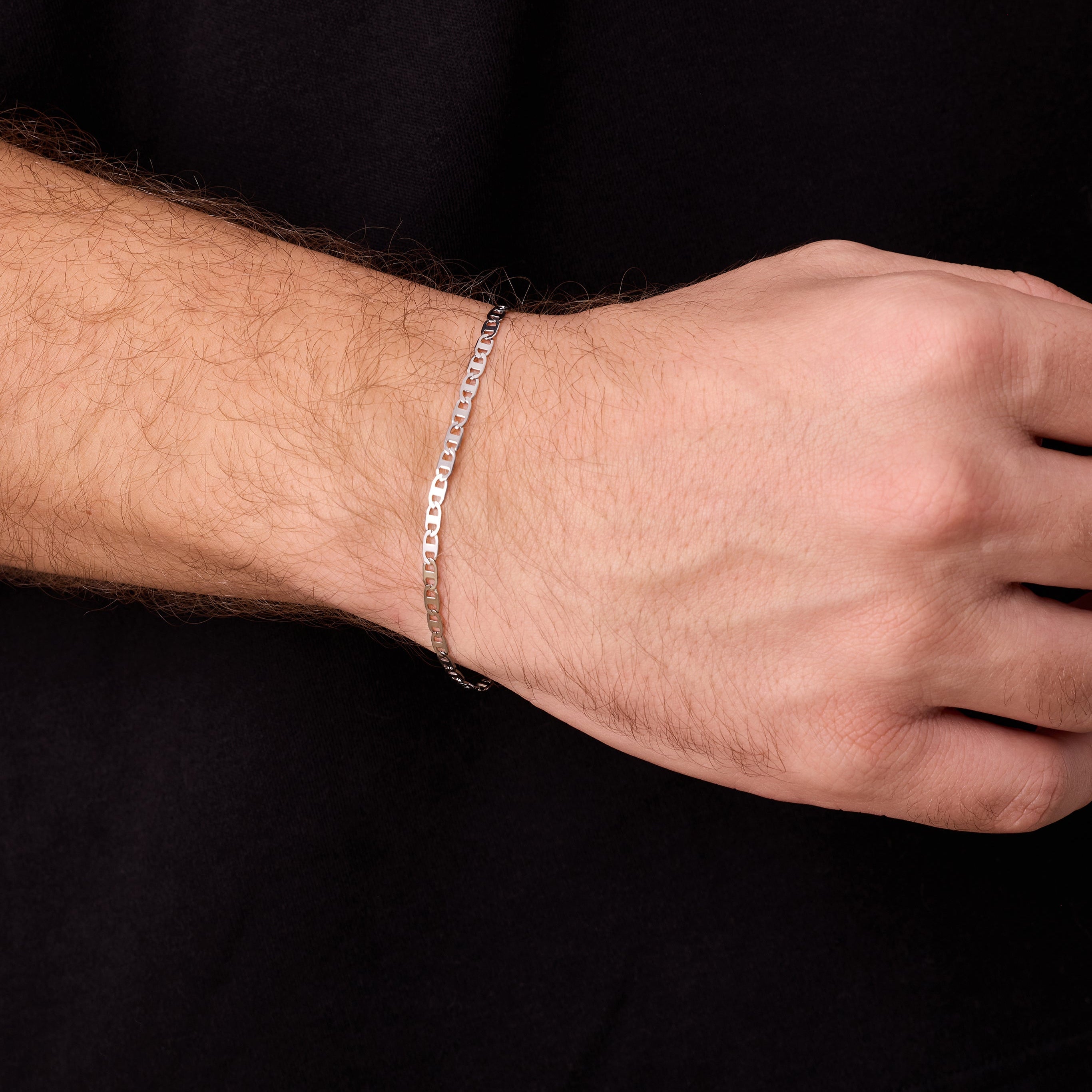 Bar Bracelet in Silver