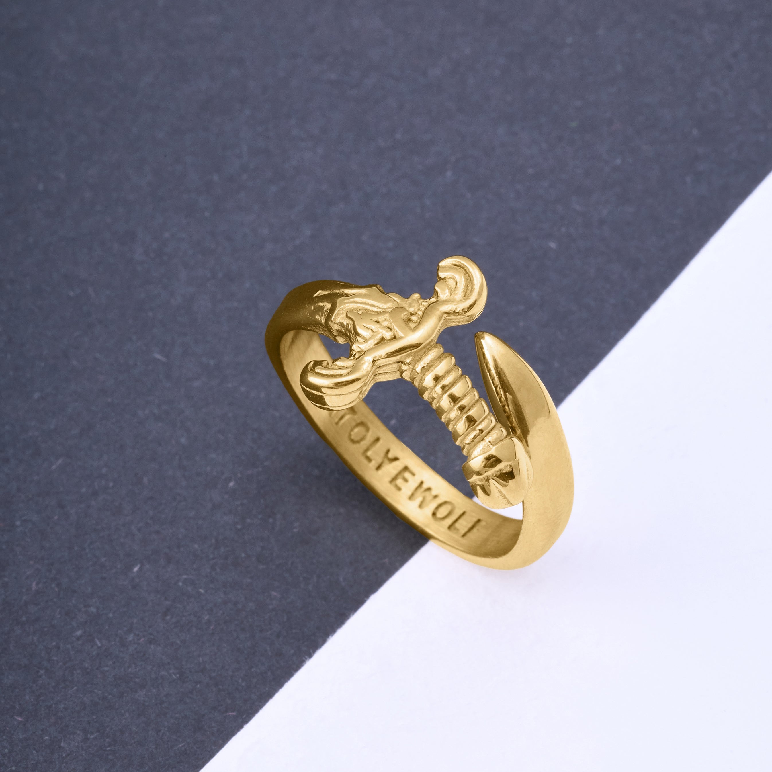 Sword Ring in Gold