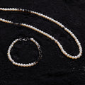 Pearl Necklace in Silver