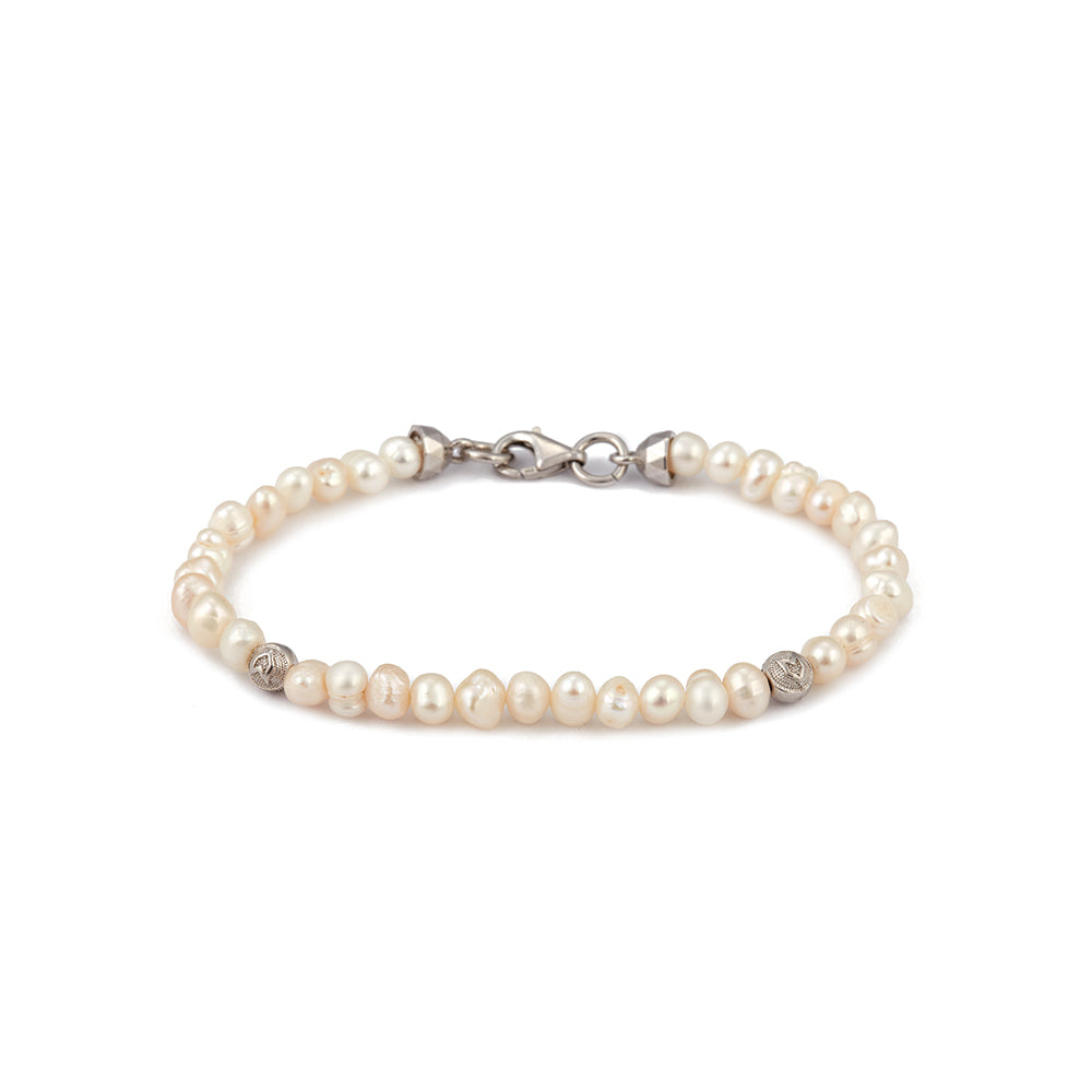 Pearl Bracelet in Silver