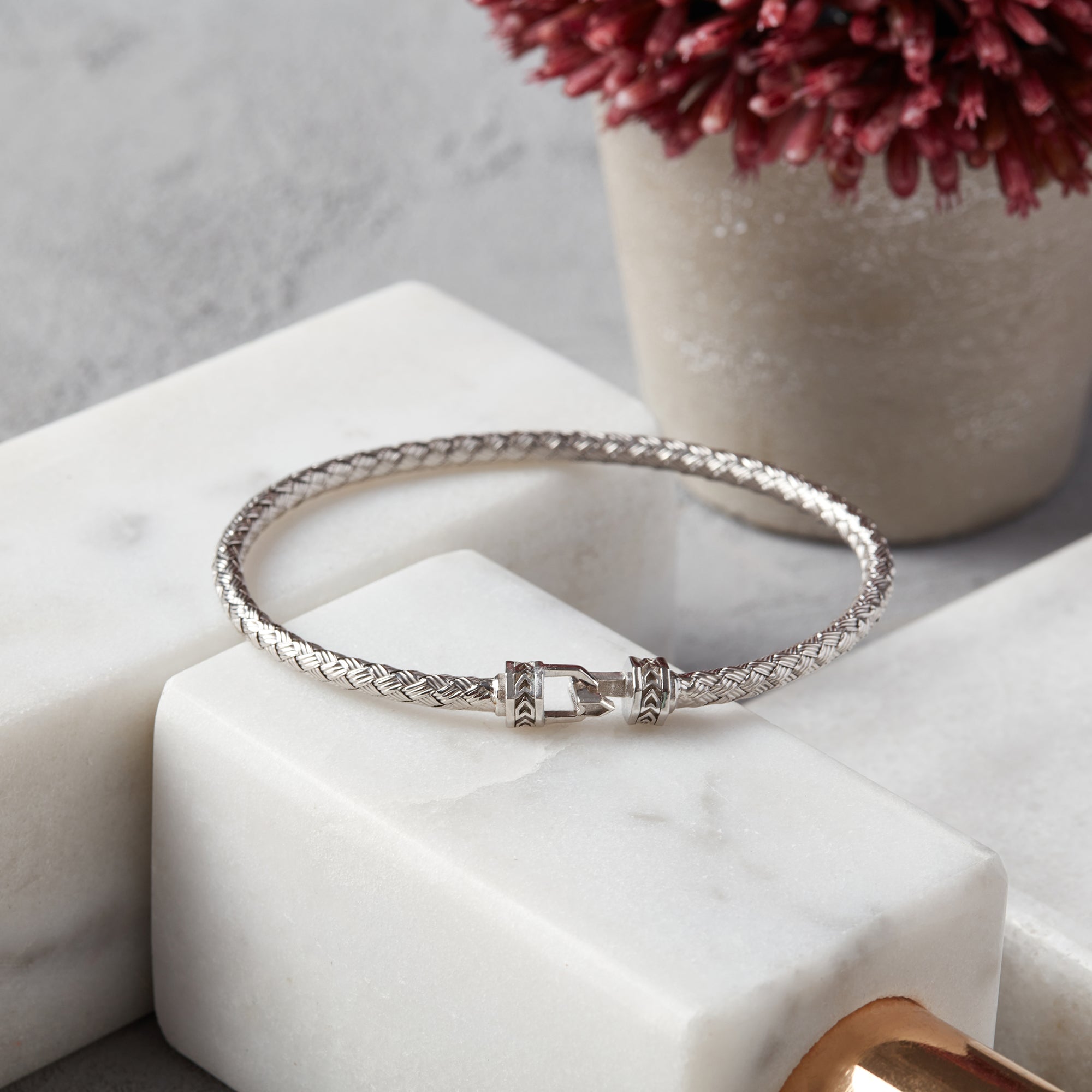 Hook Braided Bangle in Silver